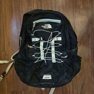 North face borealis backpackk